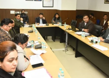 स्मार्ट सिटी से जुड़े प्रोजेक्ट्स तेजी से पूरे किए जाएं - मंत्री