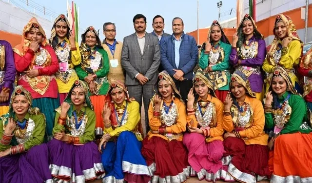 ‘समृद्ध हरियाणा-विरासत और विकास’ थीम पर बनाई गई झांकी