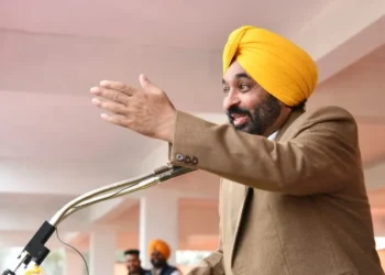 गैर-कानूनी तरीके से विदेश न जाएं युवा - मान