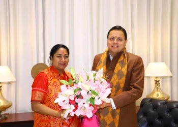 दिल्ली की नवनिर्वाचित सीएम रेखा गुप्ता से मिले धामी