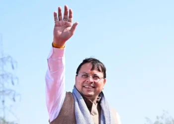 धामी सरकार ने बढ़ाई डॉक्टरों की रिटायरमेंट एज