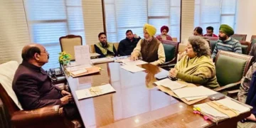 मंत्री ने की स्वतंत्रता सेनानियों से जुड़ी योजनाओं की समीक्षा