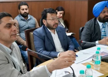 मंत्री ने दिए निगमों को फंड का उपयोग करने के निर्देश