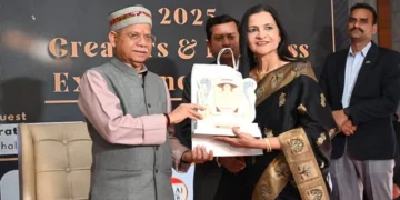राज्यपाल ने 2025 - क्रिएटर्स एंड बिजनेस एक्सीलेंस अवार्ड प्रदान किए
