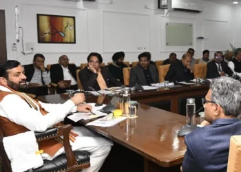 वैश्विक निवेश को आकर्षित करने के लिए सक्रिय कदम उठाएं - सैनी