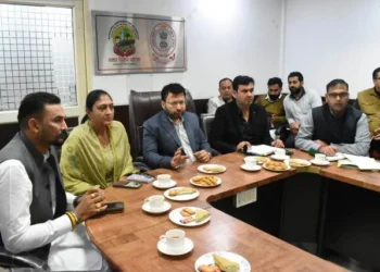 शहरों में बुनियादी सुविधाएं बेहतर की जाए - मंत्री