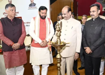 सीएम ने विधानसभा सदस्यों के प्रबोधन कार्यक्रम में की शिरकत