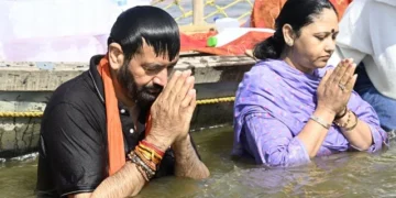 सीएम सैनी ने महाकुंभ में लगाई आस्था की डुबकी