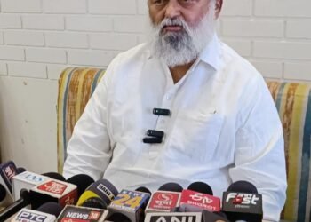 ऊर्जा, परिवहन एवं श्रम मंत्री अनिल विज का दिल्ली के पूर्व सीएम केजरीवाल पर तंज, कहा “जहां-जहां पैर पड़े संतन के वहीं-वहीं बंटा धार”