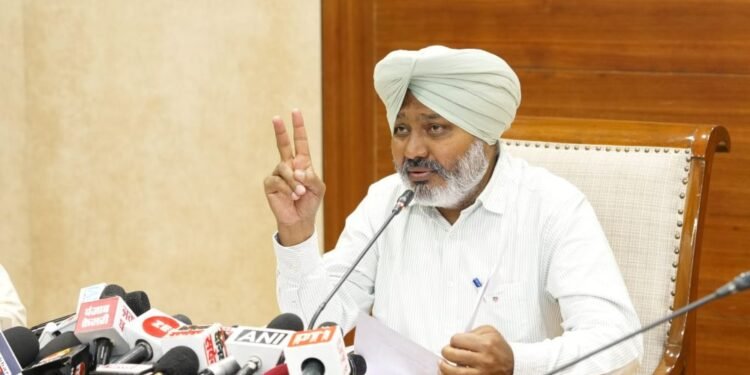 आबकारी नीतियों की सफलता: पंजाब का आबकारी राजस्व 6254 करोड़ रुपये (2022-23) से बढ़कर 10200 करोड़ रुपये (2024-25) तक पहुंचा -हरपाल सिंह चीमा