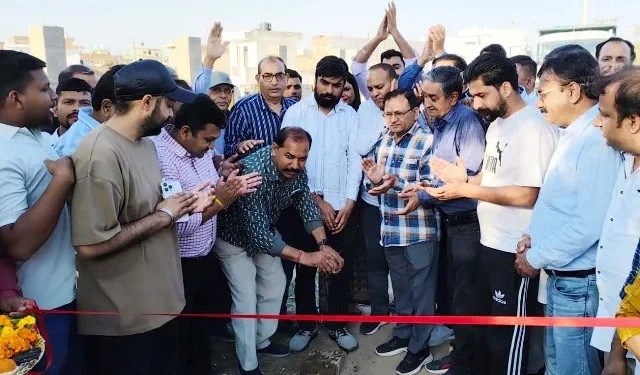 टांगरी बांध रोड को चौड़ा करने का कार्य प्रारंभ