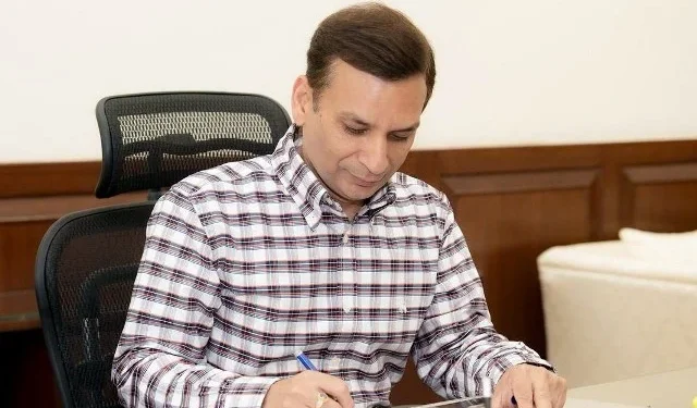 डॉ. रवि भगत ने मुख्यमंत्री के प्रमुख सचिव के रूप में पदभार संभाला