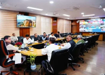 धामी ने दिए बहुउद्देशीय शिविर लगाने के निर्देश