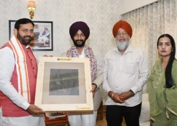 पद्मश्री साहित्यकार डॉ. देशवाल व पैरालंपिक खिलाड़ी हरविंदर सम्मानित