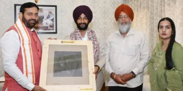 पद्मश्री साहित्यकार डॉ. देशवाल व पैरालंपिक खिलाड़ी हरविंदर सम्मानित