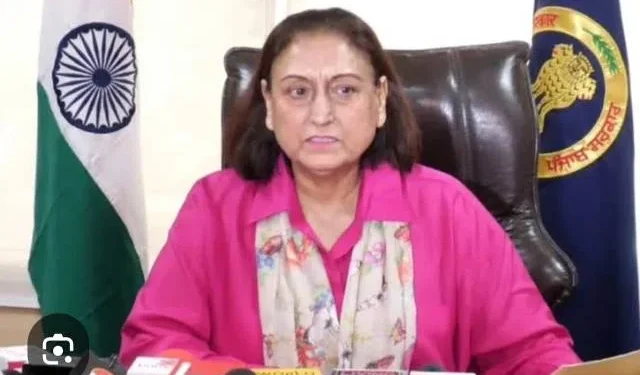 महिला आयोग के हस्तक्षेप के बाद पिंकी धालीवाल गिरफ्तार