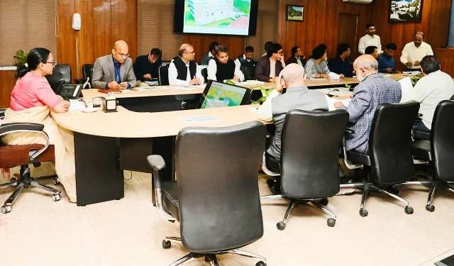 मुख्य सचिव ने ईएफसी में विभिन्न प्रस्तावों को अनुमोदन दिया