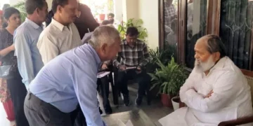 विज ने सुनी लोगों की समस्याएं