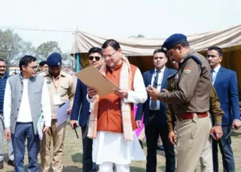 सीएम ने किया पुलिस कांस्टेबल भर्ती प्रक्रिया का निरीक्षण