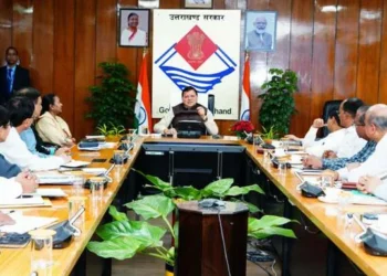 सीएम ने दिए प्राकृतिक जल स्रोतों के संरक्षण के निर्देश