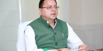 सीएम हेल्पलाइन को लेकर सीएम लापरवाह अफसरों से नाराज