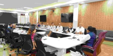 मुख्य सचिव श्री आनन्द बर्द्धन की अध्यक्षता में मंगलवार को सचिवालय में सचिव समिति की बैठक आयोजित हुयी