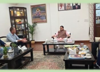 विश्व स्तरीय बंजी जंपिंग लाने की योजना: जयडे हैकेट ने सीएम धामी से की मुलाकात