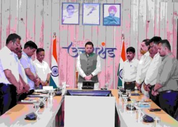 मुख्यमंत्री धामी ने पहलगाम हमले में मारे गए निर्दोषों को दी श्रद्धांजलि