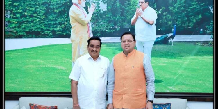 उत्तराखंड के विकास को गति देने के लिए 8 जलविद्युत परियोजनाओं का प्रस्ताव, मुख्यमंत्री धामी ने दिल्ली में रखी मांग