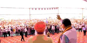 मुख्यमंत्री पुष्कर सिंह धामी के सम्मान में आयोजित कार्यक्रम में चिलचिलाती धूप में पहुंचे हजारों लोग।