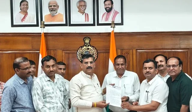 अनुसूचित जाति राजकीय अध्यापकों की प्रमोशन का मामला पहुंचा मंत्री के पास