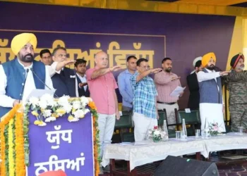 नशों के खिलाफ जंग में युवा दें सहयोग - केजरीवाल