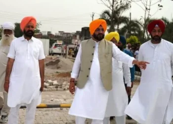 मंत्री ने दिए छप्पड़ों की सफाई का काम प्राथमिकता पर पूरा करने के निर्देश