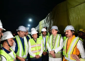 मुख्यमंत्री की मौजूदगी में सिल्क्यारा टनल हुई ब्रेकथ्रू