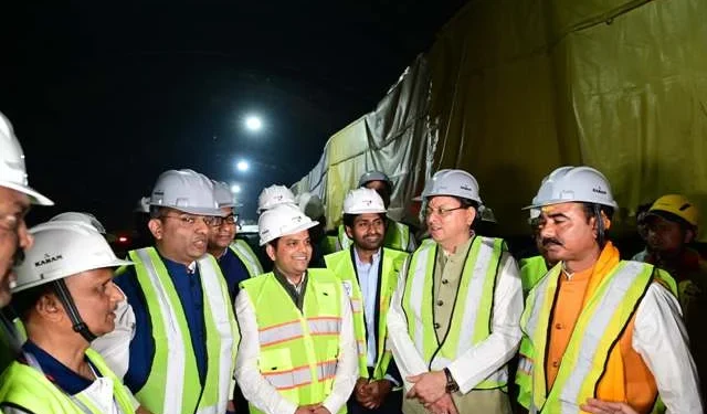 मुख्यमंत्री की मौजूदगी में सिल्क्यारा टनल हुई ब्रेकथ्रू