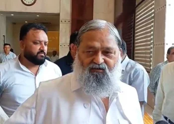 विज ने गुरुग्राम गैस पाइप लाइन में आग मामले पर दिए जांच के आदेश