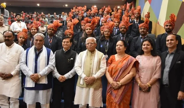 शिक्षा संस्कार के साथ रोजगार मुहैया कराने का अहम जरिया - मनोहर लाल