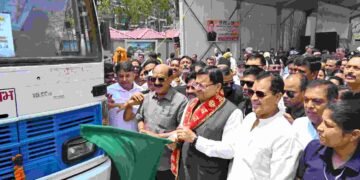 ऋषिकेश से चारधाम यात्रा का आगाज, मुख्यमंत्री ने श्रद्धालुओं का किया स्वागत एवं आशीर्वाद