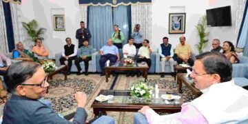 16वें वित्त आयोग की उत्तराखंड यात्रा: मुख्यमंत्री आवास पर हुई मुलाकात, आज सचिवालय में महत्वपूर्ण बैठक
