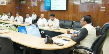 आयुर्वेद के क्षेत्र में अधिक लोगों को जोड़ने की योजना पर चर्चा