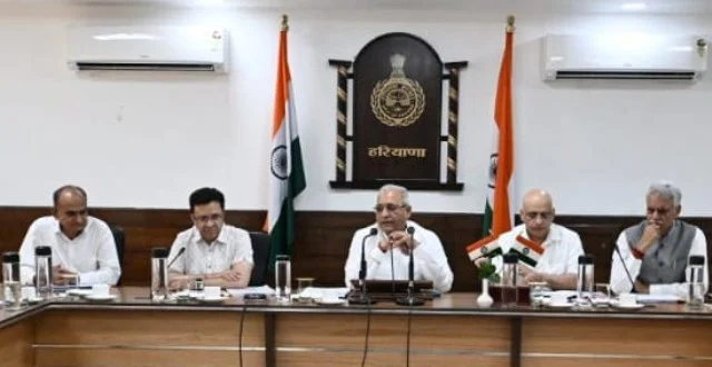 गंगवा ने PWD अधिकारियों के साथ बैठक कर सड़क मरम्मत की समीक्षा की