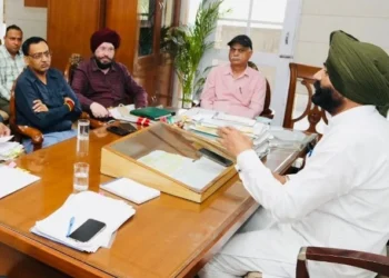 भुल्लर ने कर्मचारियों के मामलों को मानवीय दृष्टिकोण से सुलझाने पर जोर दिया