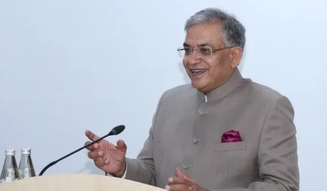 मतदाता सुविधा बढ़ाने के लिए चुनाव आयोग की दोहरी पहल