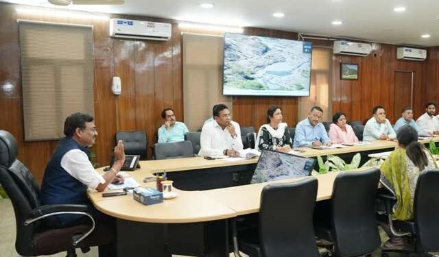 मुख्य सचिव ने प्रदेशभर में चेक डैम निर्माण की दिशा में दिए निर्देश