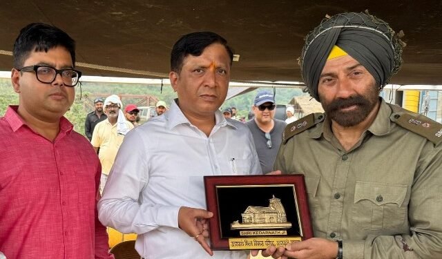 मुख्यमंत्री धामी की फिल्म नीति ने दिलाई फिल्म इंडस्ट्री को नई दिशा