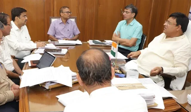 विकास कार्य में लेटलतीफी बर्दाश्त नहीं - मंत्री