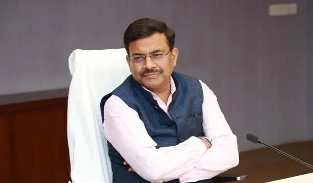 उत्तराखंड: हेली एम्बुलेंस सेवा फिर से शुरू करने का अनुरोध, सिन्हा ने दिया आश्वासन