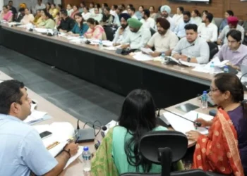 पंजाब सरकार की प्राथमिकता: गरीबों, बुजुर्गों और महिलाओं को योजनाओं का त्वरित लाभ