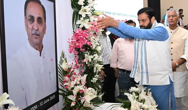 पूर्व गुजरात CM विजय रूपाणी के निधन पर देश शोकाकुल
