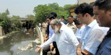 मंत्री विज ने अधिकारियों संग बाढ़ रोकथाम योजनाओं का मूल्यांकन किया